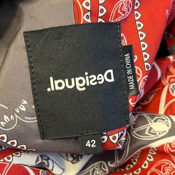 Desigual faux fur collar for coat, jacket, or cardigan. NWOT, in black. - Picture 11 of 11